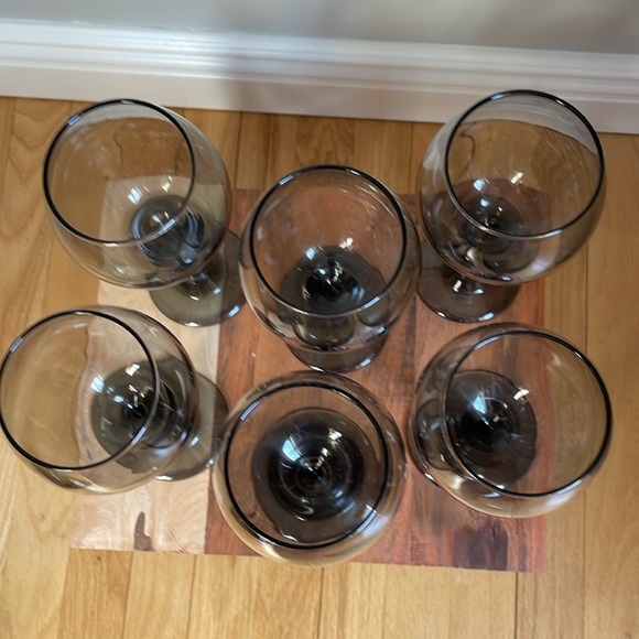 🍷Set of 6 Smoke Gray Ombré Wine Glasses 🍷 EUC! No chips or cracks! - Picture 10 of 16